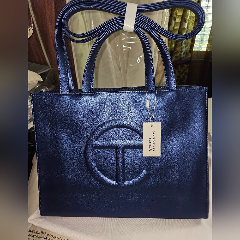 **SOLD**NWT Telfar Medium Shopping Bag Cobalt